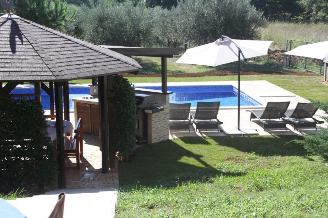 Premantura Olive Garden Villa Eksteriør billede