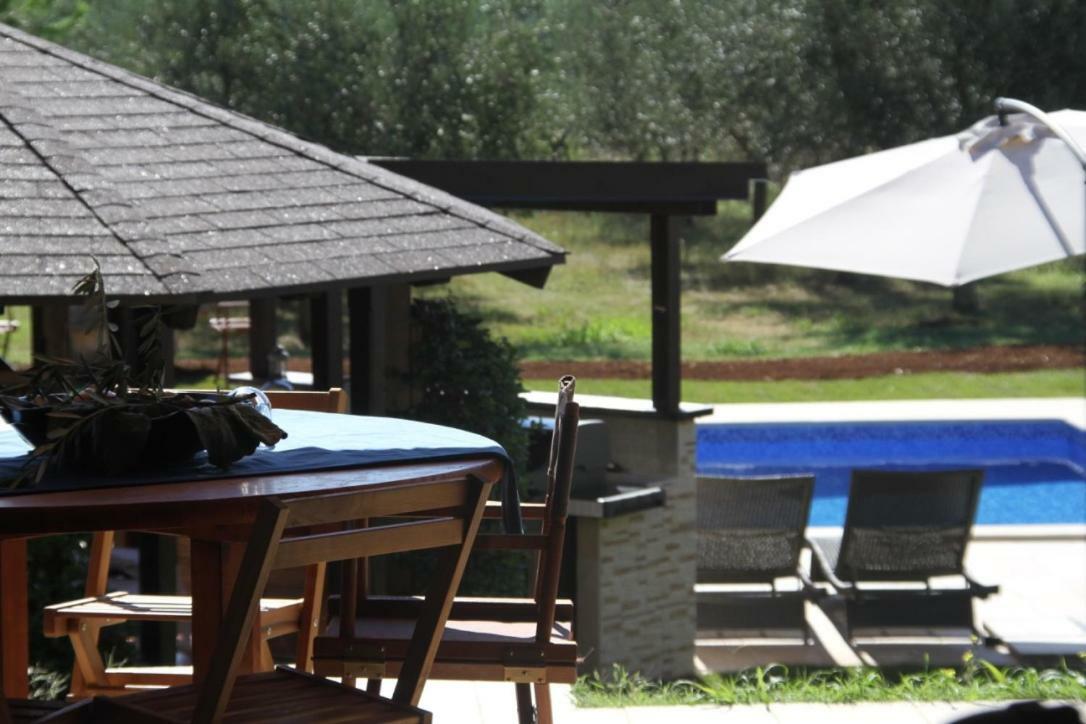 Premantura Olive Garden Villa Eksteriør billede